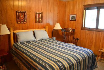 Nitschke S Northern Resort Cabin #7