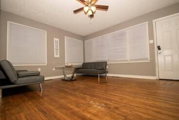 اقامتگاه Home Sweet Home Bungalow