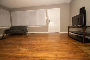 اقامتگاه Home Sweet Home Bungalow