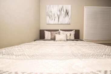 اقامتگاه Home Sweet Home Bungalow