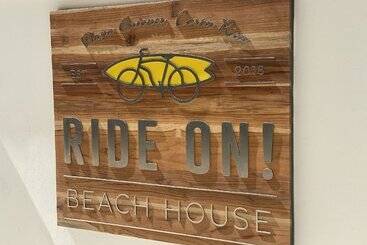 استراحتگاه Ride On Beach House