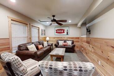 קוטג'' Bearmont Lodge