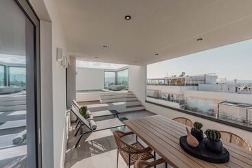City Moments Penthouse