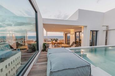 City Moments Penthouse