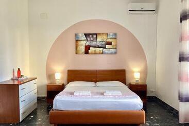 Gardenia Rooms