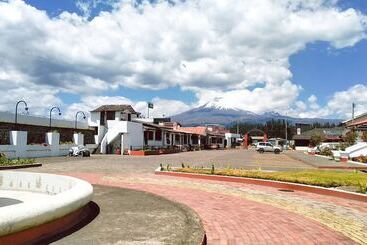 هتل Hostería Cotopaxi Tour