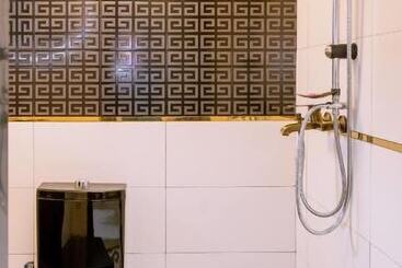 هتل Hôtel La Principauté Douala Bonapriso