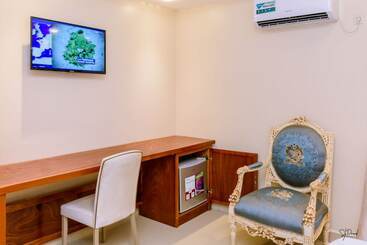 هتل Hôtel La Principauté Douala Bonapriso