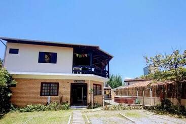 هتل Pantai Karah Pousada