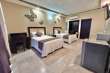 هتل Yorio Inn