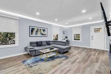 Luxury 3br House In Charlotte