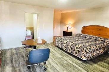 Manor Motel By Oyo Near Oak Brook/chicago Westchester