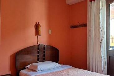 پانسیون Hostal Rumi Huasi Spa & Sauna