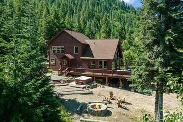 اقامتگاه Luxury Mountain Cabin, Cle Elum, Washington State