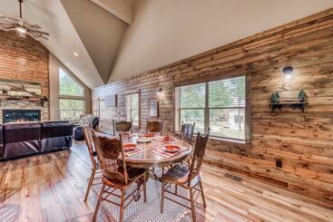 The Lone Star Lodge