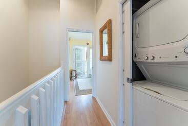 A Place In Paradise By Avantstay Key West Walkable W/ Shared Pool Week Long Stays Only