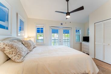A Place In Paradise By Avantstay Key West Walkable W/ Shared Pool Week Long Stays Only