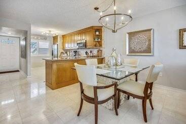 Dune Wind South By Avantstay Communal Pool & Hot Tub Gated Community Close To Smathers Beach Month L