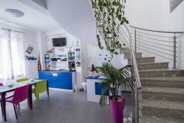 مسافرخانه B&b Aria Di Mare