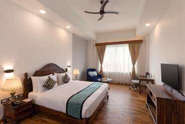 هتل Himal Resort