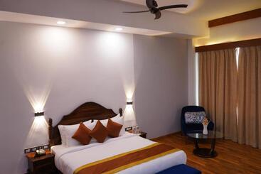 هتل Himal Resort