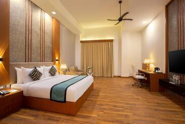 هتل Himal Resort