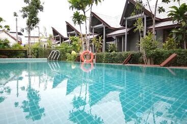 هتل Jr Place At Klong Muang Beach Krabi