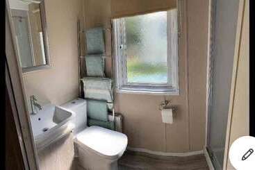 هتل Stunning Lodge In A Nice Area, Saint Leonards