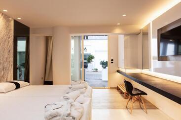 Kahlua Sea View Suites