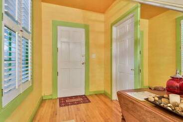 Key Lime Pie By Avantstay Ideal Location W/ Splash Pool & Out Door Dining Month Long Stays Only