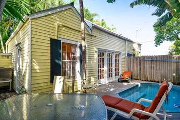 Key Lime Pie By Avantstay Ideal Location W/ Splash Pool & Out Door Dining Month Long Stays Only