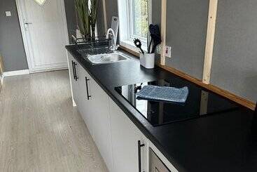 Large Glamping Hut   Riverview 13