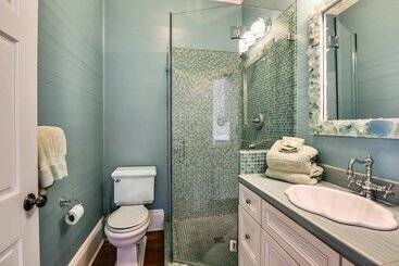 Lighthouse Villa By Avantstay Walk To Southernmost Point W/ Private Pool & Patio Month Long Stays