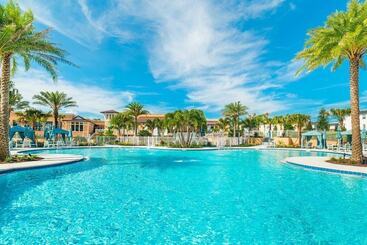 Luxury Villa, South Facing Pool! No Rear Neighbors. Themed Rooms, Theatre & Game Room. #8so8956