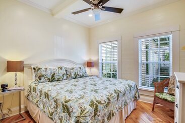 Paradise Place By Avantstay Key West Old Town Condo W/ Shared Pool