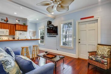 Paradise Place By Avantstay Key West Old Town Condo W/ Shared Pool