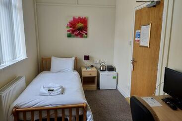 پانسیون Cripps Hall Guest Annexe