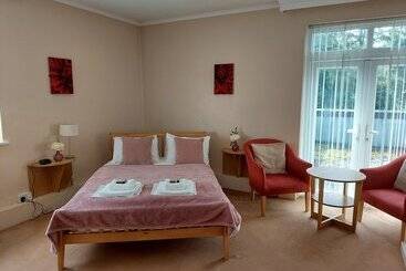 پانسیون Cripps Hall Guest Annexe