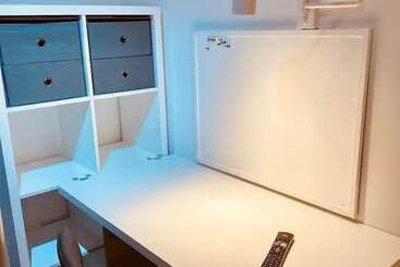 اقامتگاه Beautiful 3 Bed House In Londonderry