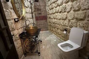 تختخواب و صبحانه şikeft Butik Otel
