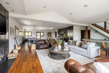 Dillon By Avantstay Private Mountain Home W/ Hot Tub W/ Views & Shuffleboard!