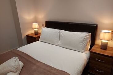 Feel At Home Nottingham