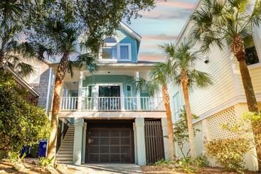 High Tide By Avantstay Incredible Beach Front Home W/ Pool