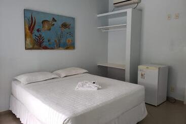 مسافرخانه Pousada Casa Da Praia