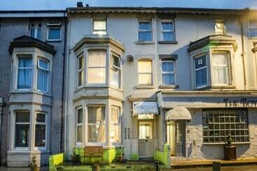 Chesterton Hotel, Blackpool South Shore