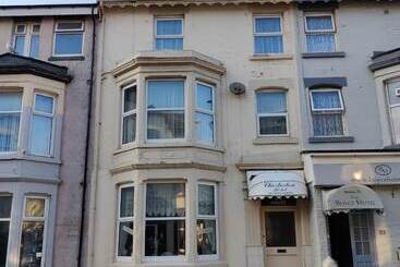 Chesterton Hotel, Blackpool South Shore