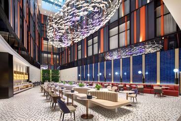 هتل Ramada By Wyndham Huzhou Wuxing