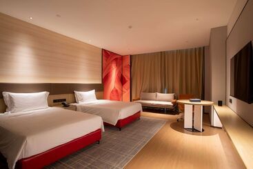 هتل Ramada By Wyndham Huzhou Wuxing