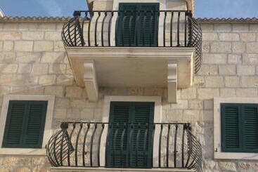 هتل Villa Slika