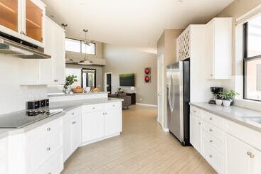 Ivory I By Avantstay Modern Home W/ Stunning Views Close To Old Town